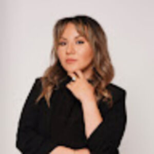 Meet your Posher, Anali